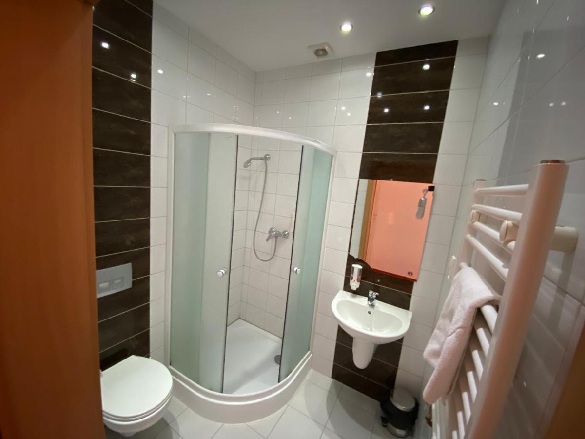 Hotel Tequila Międzyrzecz Dış mekan fotoğraf